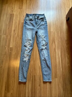 Judy Blue Light Blue Distressed splatter Skinny Jeans